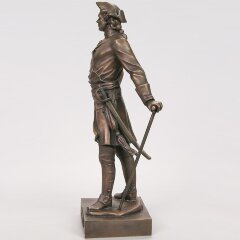 Сувенирная статуэтка «Пётр первый» — основатель города Санкт-Петербург из бронзы в подарок из Северной столицы