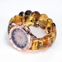 Женские наручные часы «Звезда» из балтийского янтаря