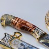 Интерьерная композиция с ножом на подставке «Сокол» (дамасская сталь) купить в подарок мужчине