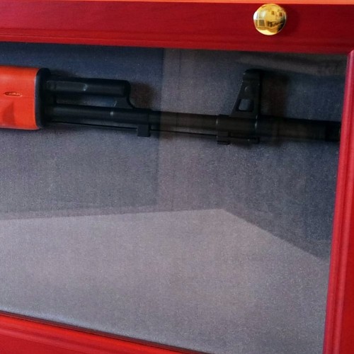 Сувенирный автомат «Знамя победы» в подарок мужчине на 9 мая