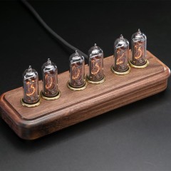 Интерьерные часы на индикаторных лампах «Восток-3» из светлого палисандра 