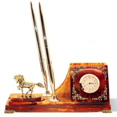 Письменный прибор «Лошадка» с часами и подставкой для ручек