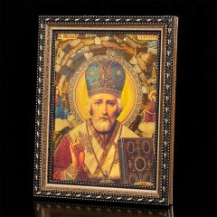 Витражная икона «Николай Чудотворец» из янтаря в багете