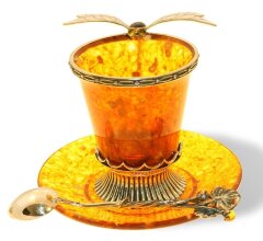 Кофейная чашка из янтаря «Стрекоза» 