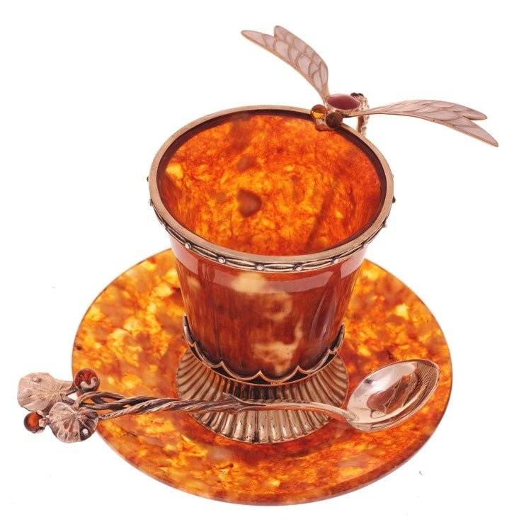 Кофейная чашка из янтаря «Стрекоза» 