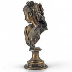 Бронзовый бюст «Лето» в подарок коллекционеру