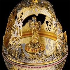 Пасхальное позолоченное яйцо «Ангел Хранитель»