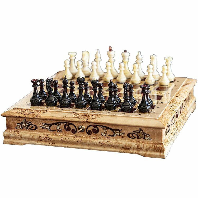 Шахматный ларец «Стародворянский» из карельской берёзы и янтаря