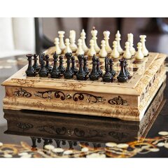 Шахматный ларец «Стародворянский» из карельской берёзы и янтаря
