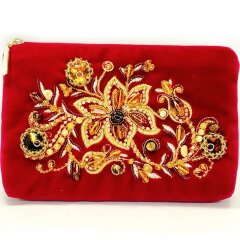 Косметичка из янтаря и красного бархата «Лето»