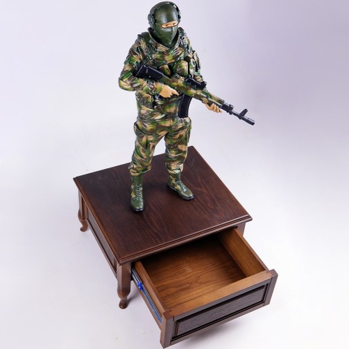 Скульптурная фигура «Боец ССО» в подарок защитникам детей войны