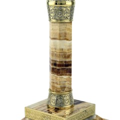 Настольная лампа из оникса «LIGHTSTAR» для рабочего стола руководителя