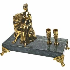 Настольный сувенир «Диана»