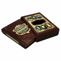 Украшенная книга имён «Алексей» в кожаном переплёте