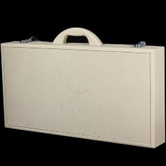 Подарочные шахматы «Готика» из тонированной карельской берёзы и янтаря