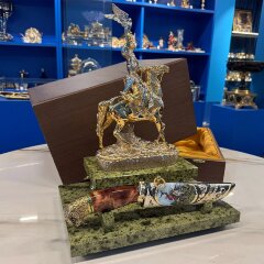 Сувенирная композиция «Соколиная охота» с ножом и фигурой всадника