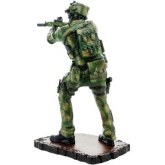 Скульптурная фигура «Солдат ССО» в подарок защитникам детей войны