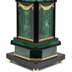 Зелёная настольная лампа из малахита «LAMP» для рабочего стола