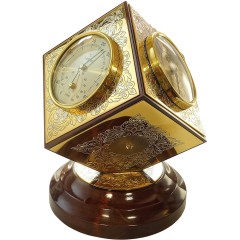 Настольная метеостанция «Куб» — полезный аксессуар который подчеркнет стиль рабочего места руководителя