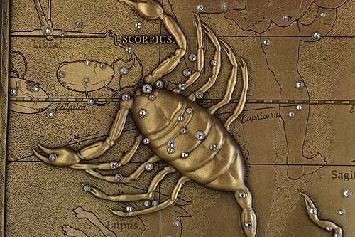 Настенная плакетка «Скорпион»