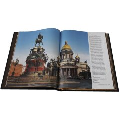Подарочный набор книги с фото известных мест «Санкт-Петербург» и картины с видами города