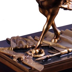 Скульптурная фигура «Жуков на коне» в подарок на День Победы