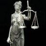 Серебряная статуэтка «Фемида» на постаменте из камня обсидиан