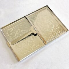 Металлический портсигар «Дракон» с позолотой в подарок мужчине