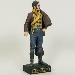 Сувенирная статуэтка «Давыдов» из искусственного камня