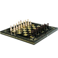 Подарочные шахматы «Арабески» из морёного дуба и янтаря