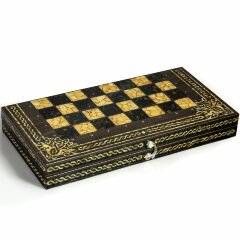 Подарочные шахматы «Арабески» из морёного дуба и янтаря