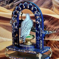 Интерьерная композиция с ножом «Сапфировый страж» — Премиум подарки