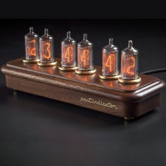 Ретро часы ламповые «Восток-4» на газоразрядных индикаторах из массива дерева сапеле