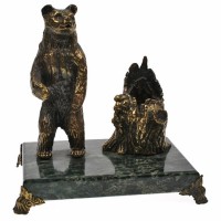 Настольный сувенир «Медведь и пень»