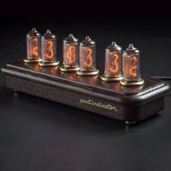 Ретро часы «Восток-4» на ламповых индикаторах из массива дерева венге