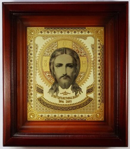 Икона Иисуса Христа в киоте