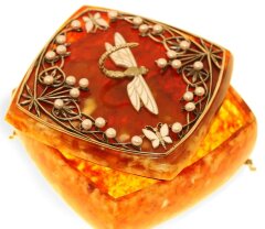 Шкатулка из янтаря «Стрекоза»