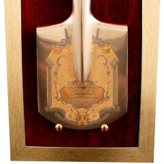 Профессиональный сувенир «Лопата в багете»