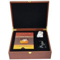 Подарочный набор с книгой «Чистый виски. Настольный путеводитель»