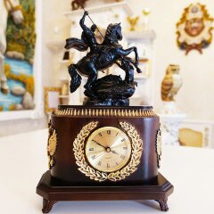 Интерьерные часы «Георгий Победоносец» в подарок военному