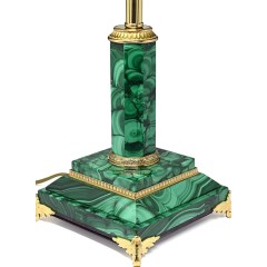 Настольная лампа «LUCE» из малахита с зелёным плафоном для рабочего кабинета руководителя