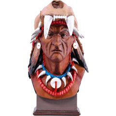 Резной бюст «Индеец с черепом» из массива дерева