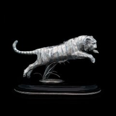 Серебряная фигурка «Тигр» на вулканическом камне обсидиан купить с доставкой по России