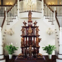 Напольные резные часы «Полководцы» для интерьера дома