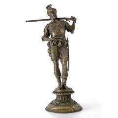 Скульптурная фигура из бронзы «Швейцарец в кирасе» (правый)