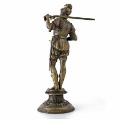 Скульптурная фигура из бронзы «Швейцарец в кирасе» (правый)