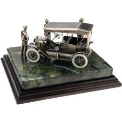 Бронзовая диорама «Генри Форд и модель Т»