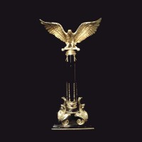 Серебряная стелла «Орёл» с золочением на камне обсидиан