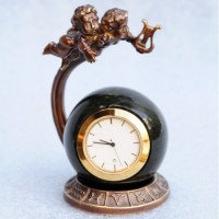 Бронзовые часы с фигуркой «Близнецы»