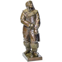 Скульптурная статуэтка «Полярный лётчик»